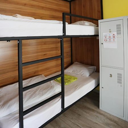 Light Life Hostel Kiev Ngoại thất bức ảnh